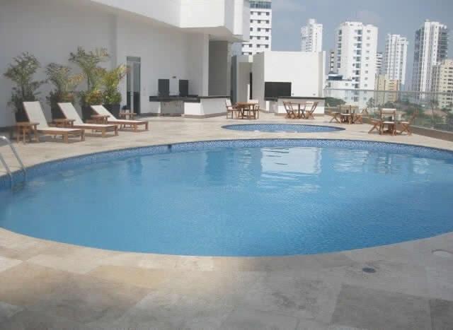 Front Apartment *
